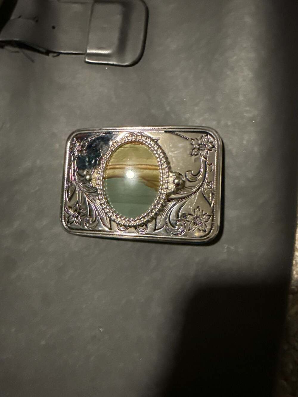 Vintage Western Engraved Floral Silver Tone Belt Buckle with Agate Stone Center